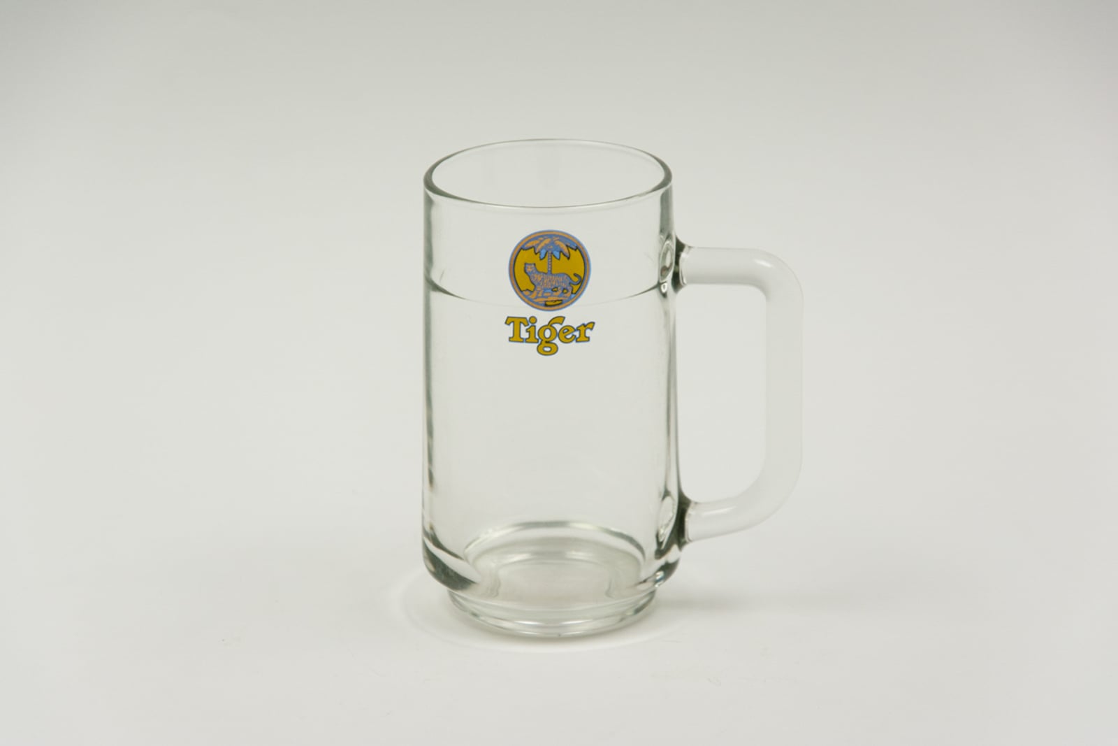 Tiger Mug with Handle Glassware