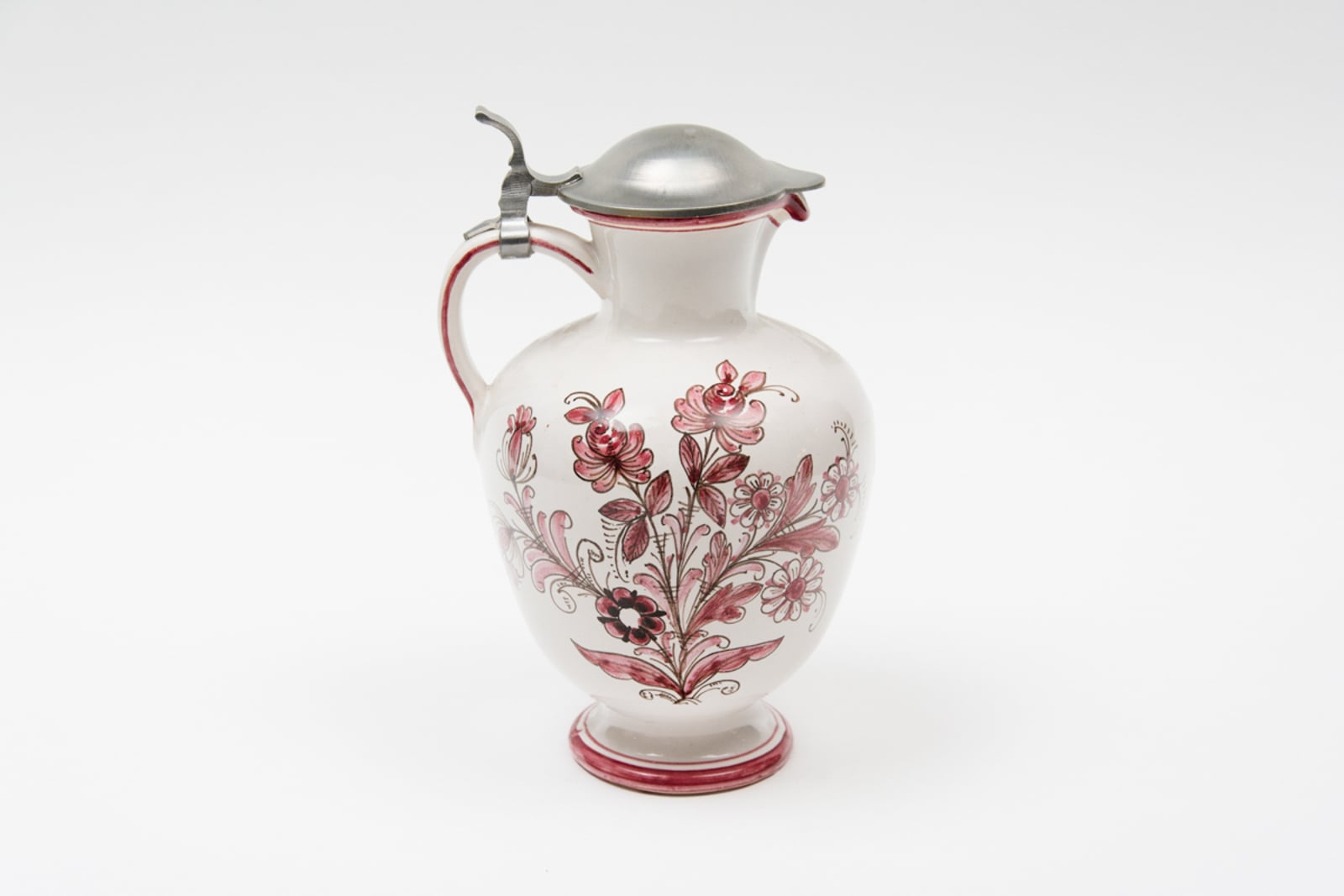 Vas-shaped Stein Ceramicware