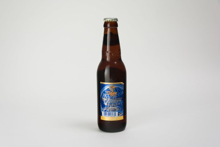 Tiger Gold Medal Lager Beer Bottle (cmp219a Cmp51b) - Apb Stories