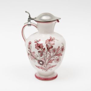 Vas-shaped Stein Ceramicware