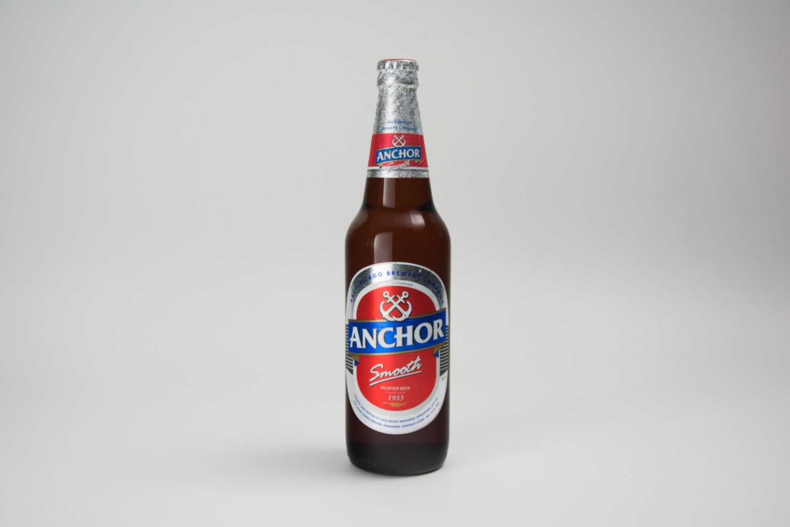 Anchor Smooth Pilsener Beer Bottle, 640 ml