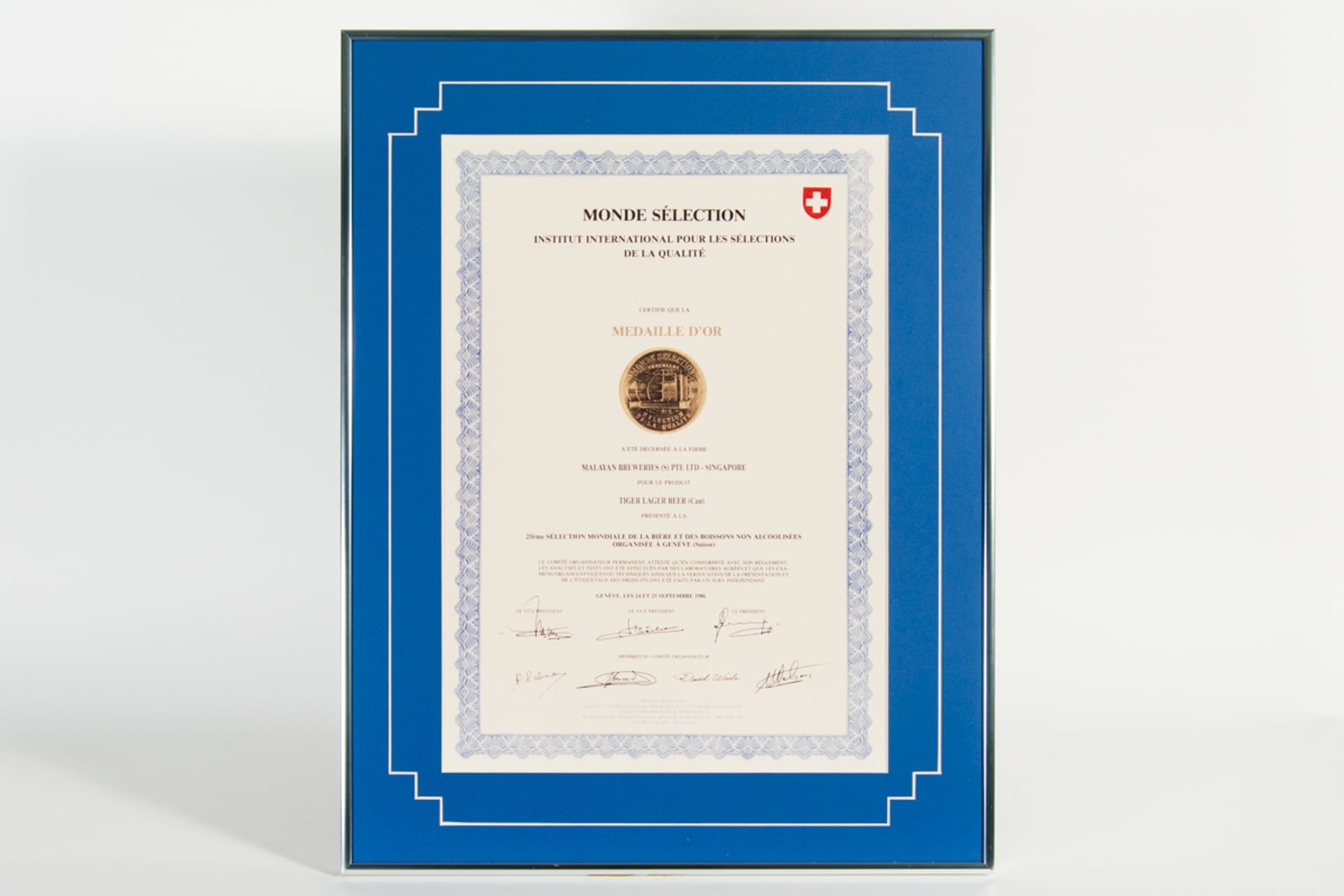 Tiger Lager (Can) Médaille d'Or, Monde Selection Certificate 1986