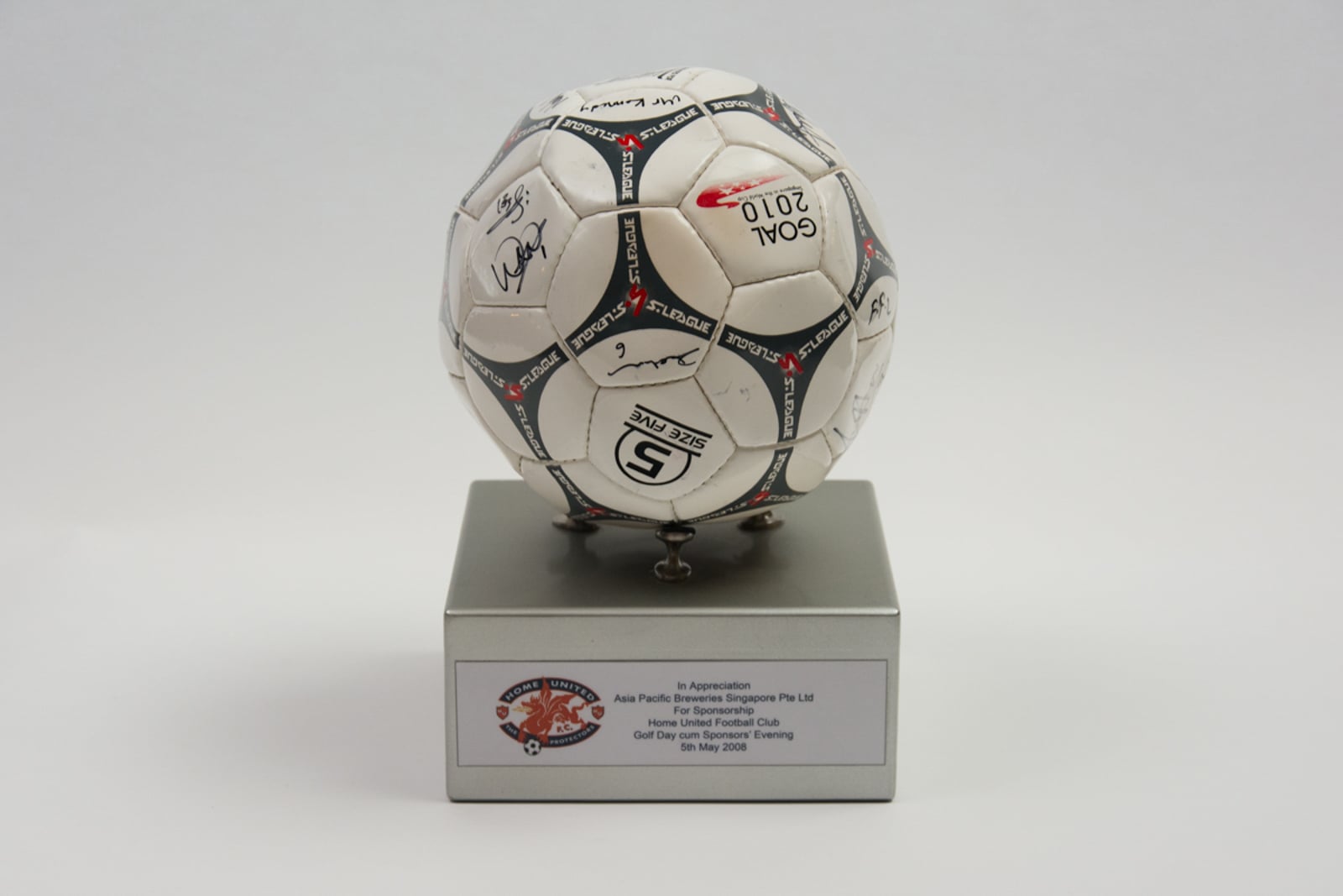 Home United Football Club Trophy 2008